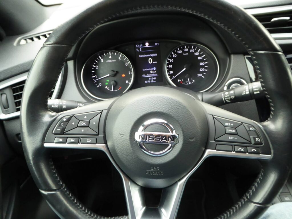 NISSAN QASHQAI 1.6 DIG-T MT 4×2 (2017) - Bild 6