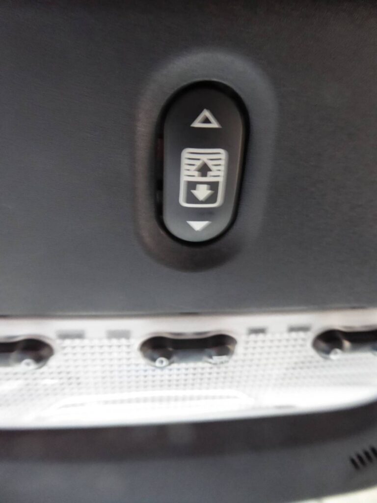 NISSAN QASHQAI 1.6 DIG-T MT 4×2 (2017) - Bild 10