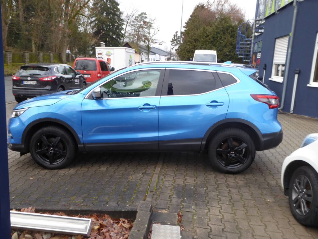 NISSAN QASHQAI 1.6 DIG-T MT 4×2 (2017) - Bild 24