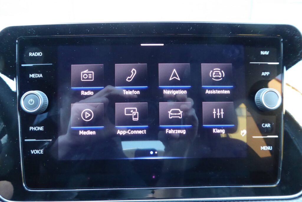 VW T-Cross R-Line Limited 1,5 TSI ACT 7-G DSG - Bild 6