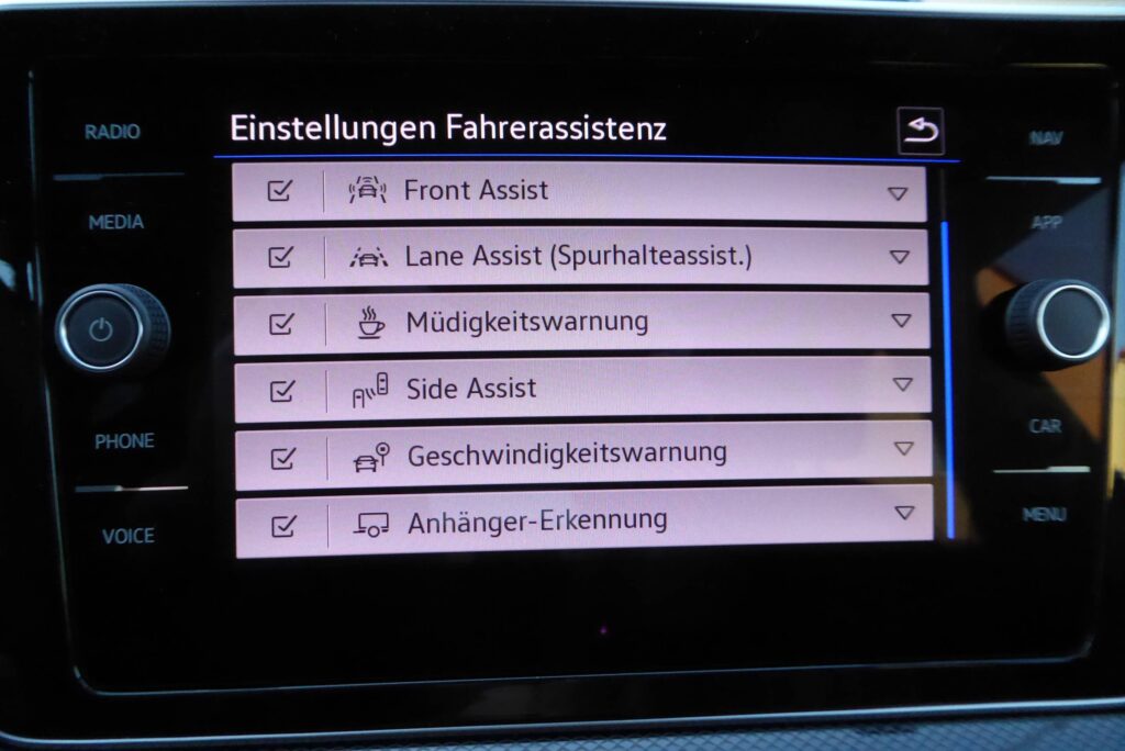 VW T-CROSS 1,0 TSI R-Line AHK Matrix DSG (2026) - Bild 8
